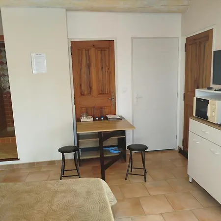 Quarto em Acomodações Particulares 25m2 Avec Piscine Proche Iter Et Cadarache *