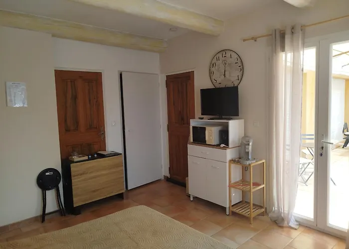 25m2 Avec Piscine Proche Iter Et Cadarache